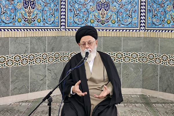 فرهنگ درختکاری در جامعه گسترش یابد