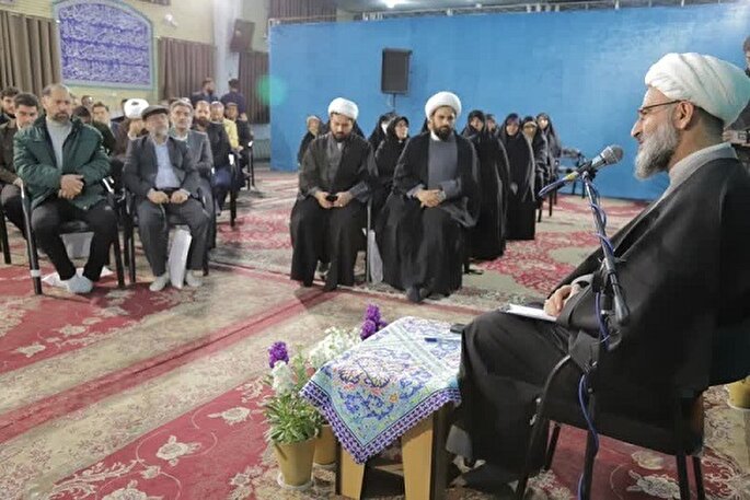 ضرورت ارائه محتوای غنی و مستندخوانی در مداحی‌ها