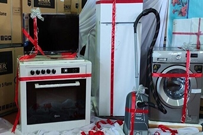 ۲۰ سری جهیزیه به نوعروسان گلوگاهی اهدا شد