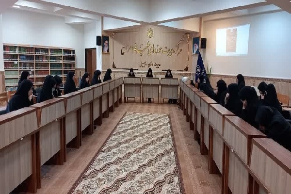 نشست علمی نقد کتاب «فرزندخواندگی در فقه» در اردبیل برگزار شد