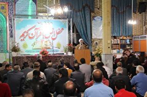 قرآن کتاب زندگان است