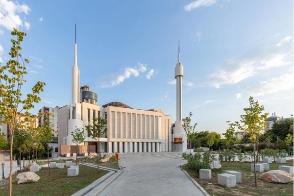 مسجد بالی آلبانی؛ در جایگاه 5 عبادتگاه زیبای جهان + فیلم