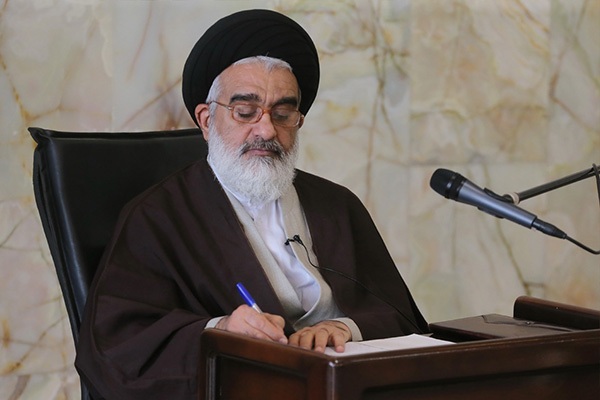 ارتش در جمهوری اسلامی باعث عزت دین و امنیت مردم است