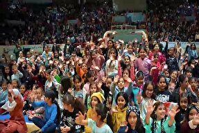 عکس | برگزاری جشن «مثل ستاره‌ها» در سنندج