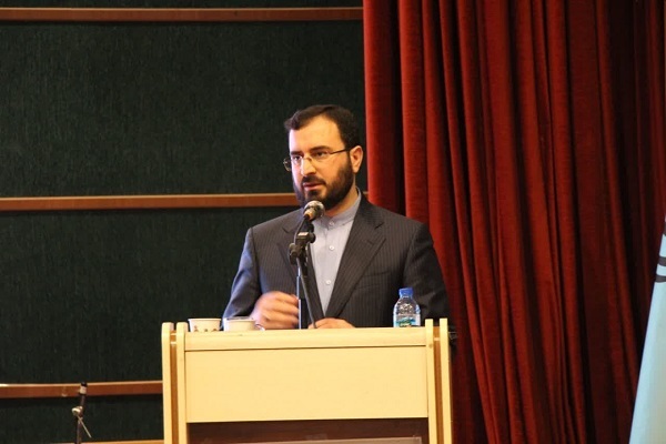 سیدمحمدهاشمی، جانشین وزیر و معاون حقوقی امور مجلس و استان‌های وزارت فرهنگ و ارشاد اسلامی