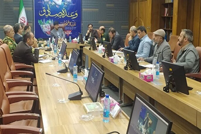 استقامت مردم سنندج برای آزادسازی شهر از دست ضدانقلاب برای همگان تبیین شود