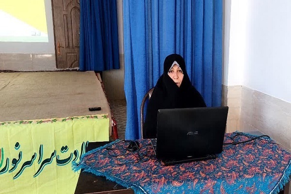 معصومه آبدار، مسئول انجمن مدرسان سواد رسانه شهرستان بیرجند،