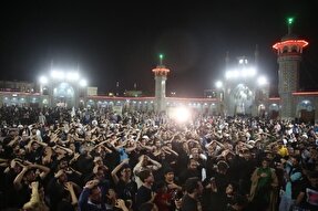 فیلم | اجتماع لبیک یا حسین(ع) در حرم بانوی کرامت