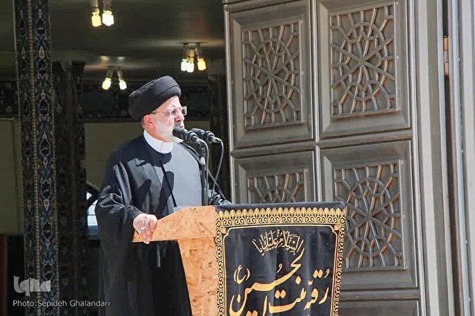 شوق خدمت و رسیدگی به مشکلات مردم در وجود خادم الرضا(ع) بود

 