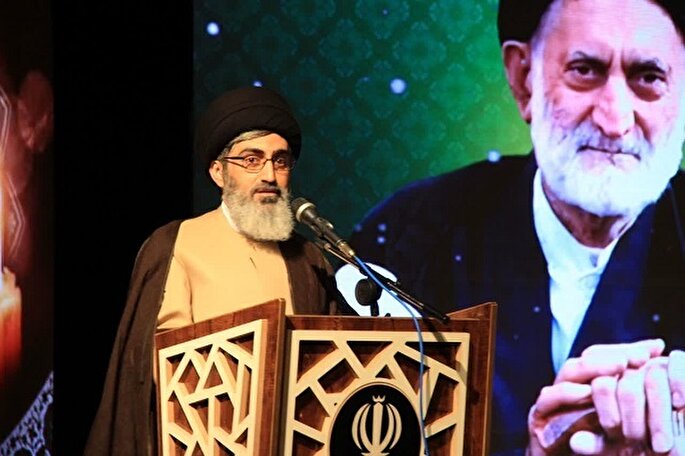 حجت‌الاسلام طاهری الگوی مدیریت جهادی بود