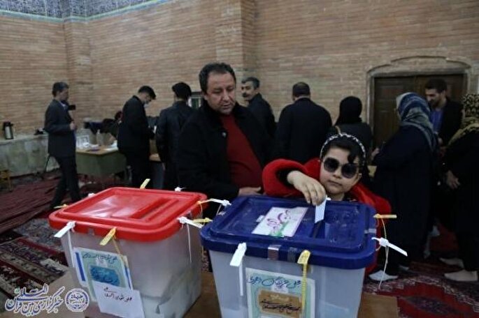 مردم را به سوی انتخابی درست هدایت کنیم