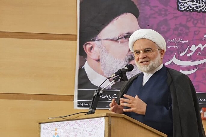 نگاه انسانی و فراگیری در حوزه حکمرانی اولویت مسئولان قرار گیرد