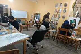 نمایش ۷۰ اثر هنرمندان ملی و استانی با موضوع انتخابات