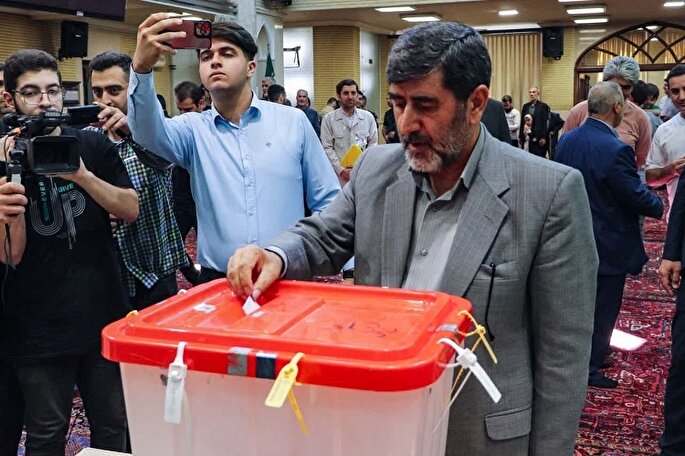 حضور باشکوه مردم در انتخابات تضمین‌کننده ایران قوی است