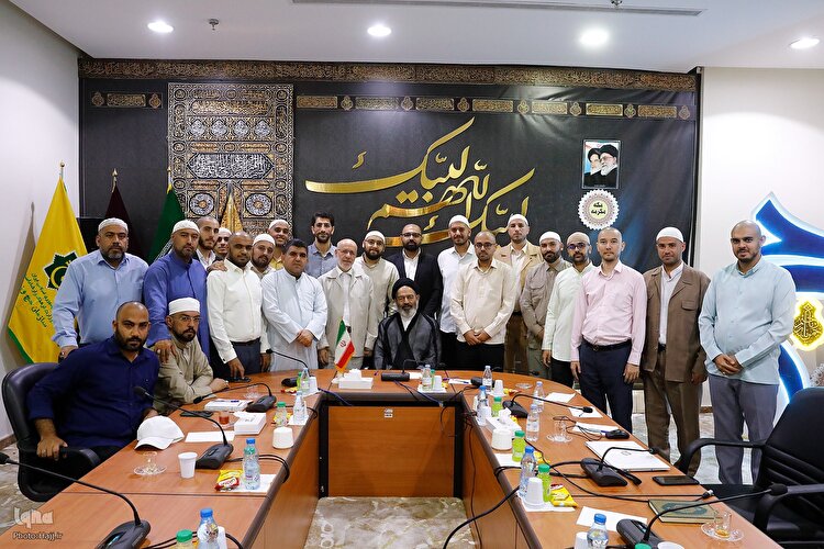 اعضای کاروان قرآنی نور در مکه مکرمه