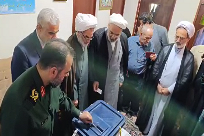 مشارکت در انتخابات و انتخاب اصلح دو رکن اساسی است