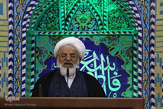 رئیس‌جمهور آینده باید تمام امور مردم را مدنظر داشته باشد