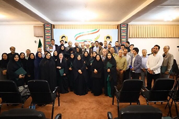 خبرنگاران آگاه‌ترین قشر به نظام مسائل جامعه هستند + عکس