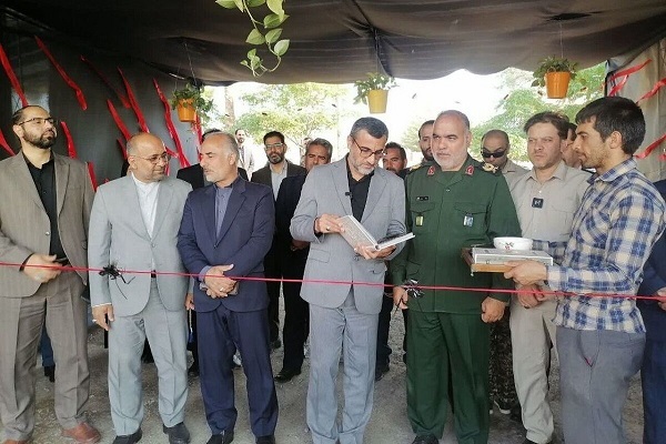 نمایشگاه «اقتصاد به توان مردم» در بیرجند نمایشگاه «اقتصاد به توان مردم» در بیرجند