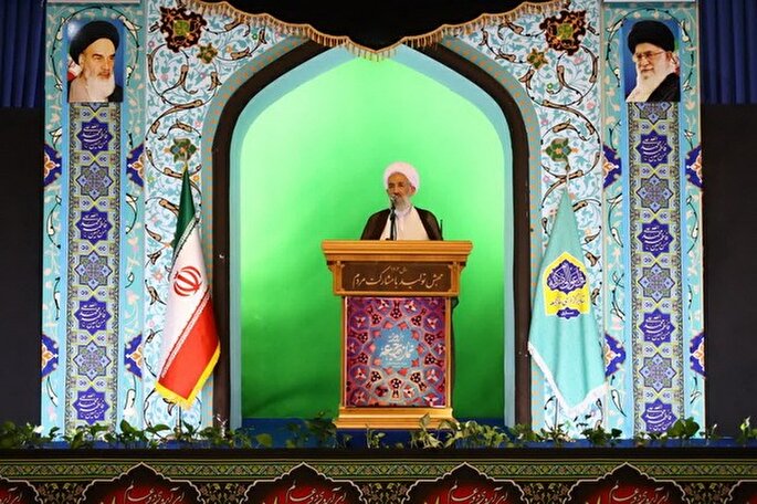 نماز جمعه پایگاه توحید و وحدت است