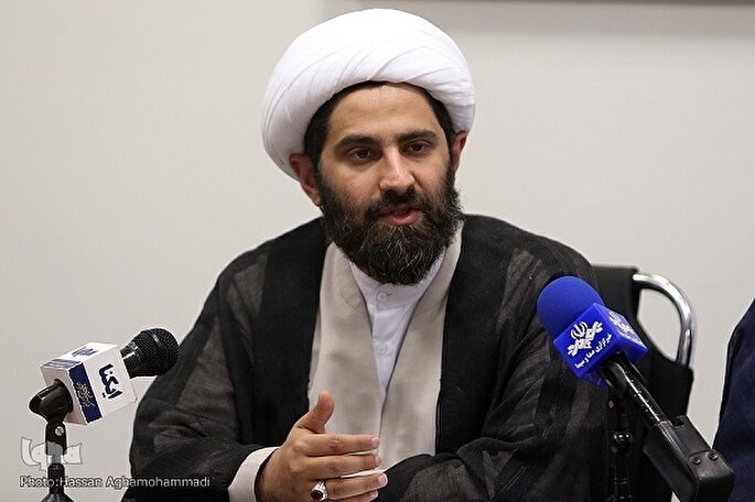 قرآن محور تمام فعالیت‌های زندگی قرار گیرد