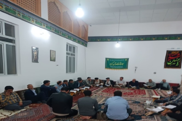 برگزاری کلاس ترجمه و تفسیر قرآن کریم در ایوریق