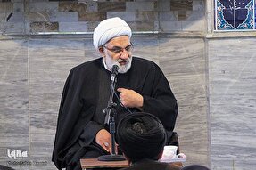 مخابره پیام قدرت و اتحاد از مصلای تهران به جهان اسلام