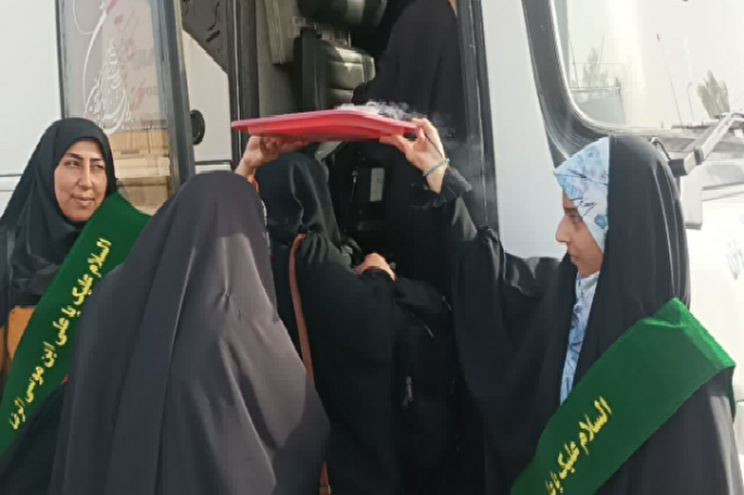 زائر اولی‌های بمی به مشهد مقدس اعزام شدند