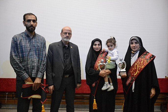 تجلیل از سه خبرنگار ایکنا همدان در سوگواره «مَحرم مُحرّم» لرستان