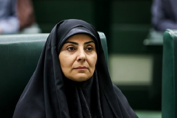 فرزانه صادق، وزیر راه و شهرسازی،