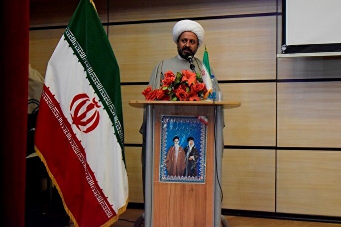 فرهنگ مقاومت در جامعه ترویج یابد