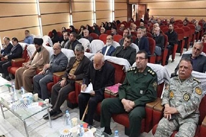 محفل خاطره‌گویی پیشکسوتان دفاع مقدس در ساری برگزار شد