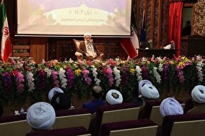 مقام معظم رهبری نگذاشتند انقلاب ما دچار انحراف یا بازگشت شود