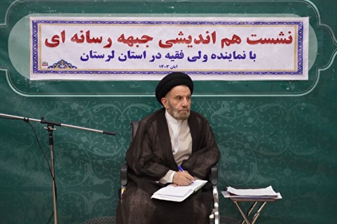 روایت صحیح و هنرمندانه مهمترین رسالت کنشگران رسانه‌ای است