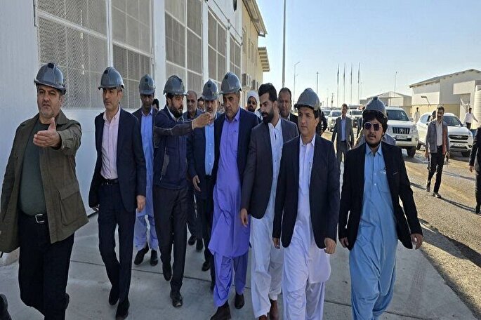 واحد سنگ‌شکن و معدن شن و ماسه نوک‌آباد تفتان افتتاح شد