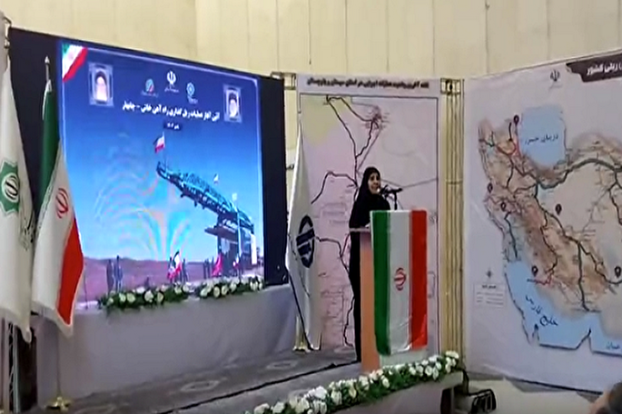آغاز ریل‌گذاری راه آهن خاش چابهار با حضور وزیر راه