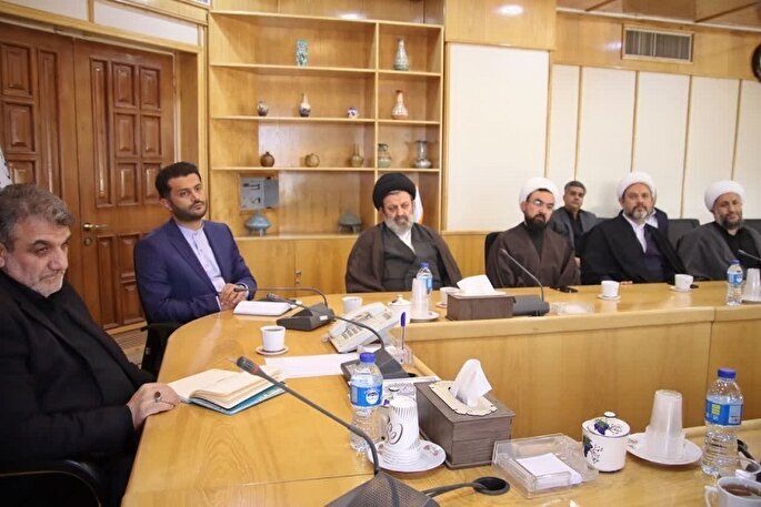 روحانیون در تبیین دستاوردهای نظام نقش مهمی دارند