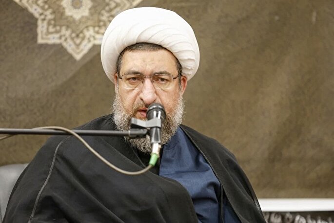 جوانان با وجود توطئه دشمنان در دفاع از ارزش‌های انقلاب مصمم هستند.