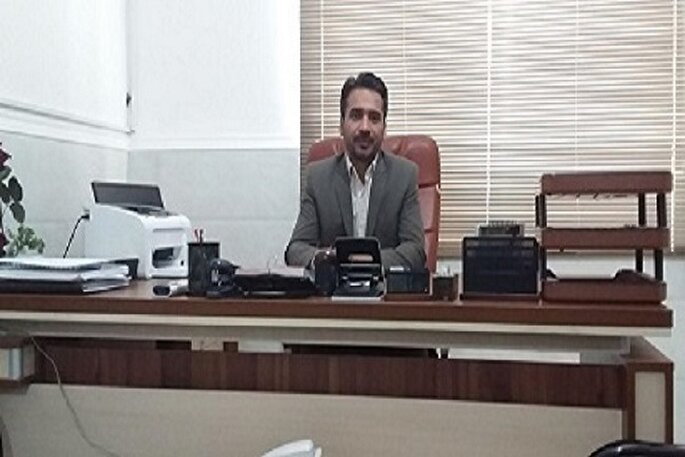 نخستین محموله تجهیزات آموزشی در مدارس زهک توزیع شد