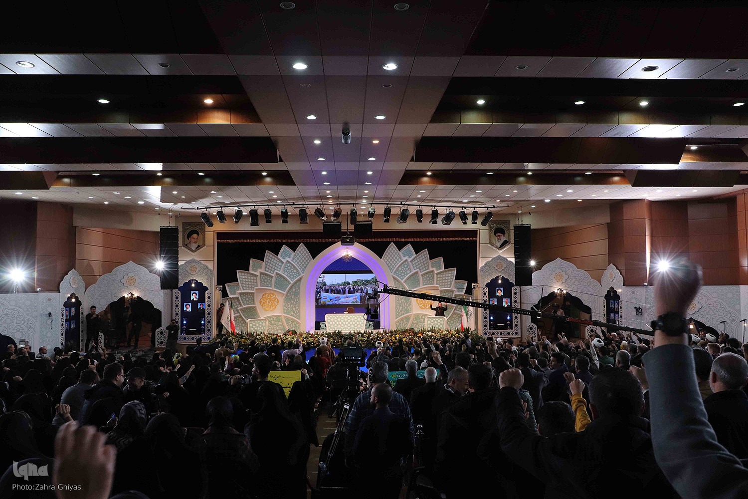 رقابت متسابقین در هشتمین روز مسابقات سراسری قرآن