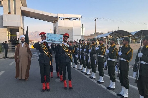 تشییع پیکر شهید گمنام در ستاد انتظامی خراسان‌جنوبی