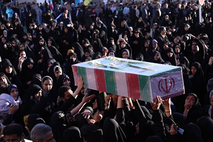 استقبال مردم دارالعباده از شهدای گمنام+ عکس