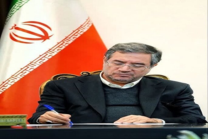 پیام تبریک استاندار آذربایجان‌غربی برای فرا رسیدن روز جمهوری اسلامی