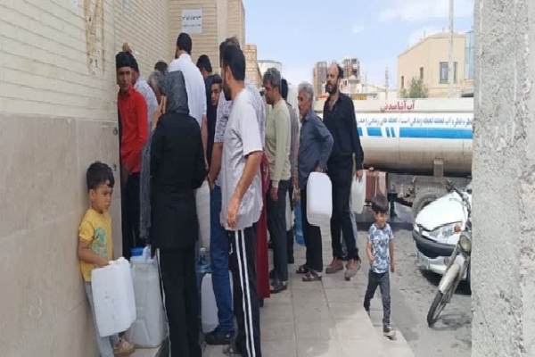 ایستگاه‌های برداشت آب سطح شهر یزد، 24 ساعته شد