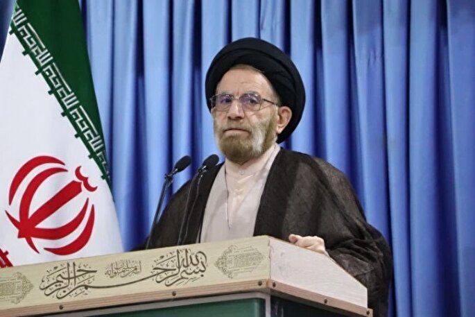 دولت اساس کار خود را بر تولید داخلی و حضور در پیمان‌های منطقه‌ای بگذارد