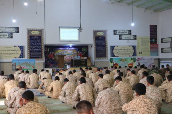 برپایی محفل انس با قرآن در گروه ۴۵۵ مهندسی رزمی ارتش + عکس