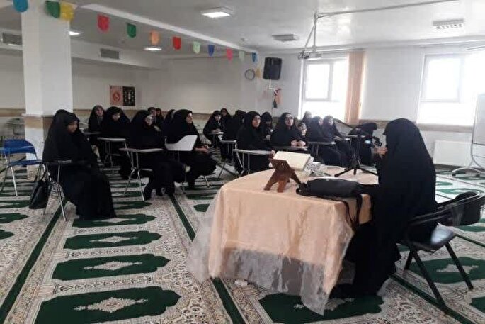 پذیرش طلبه خواهر در حوزه‌ علمیه نجمیه(س) ازنا