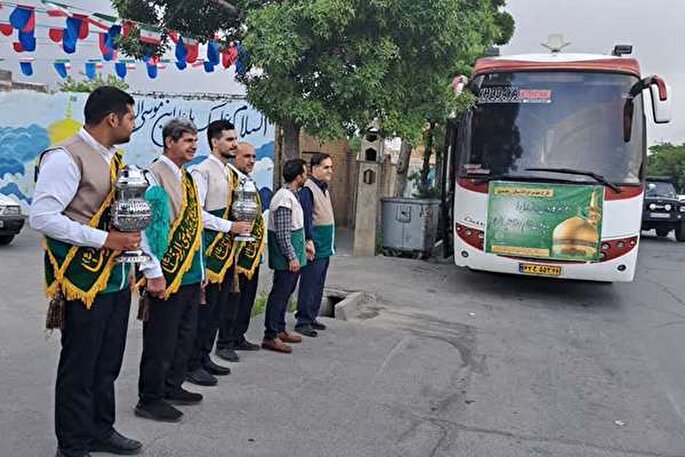 اعزام ۳۸ معلم بازنشسته استان مرکزی به مشهد مقدس در طرح سپاس معلم  