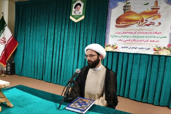 حوزه علمیه خواهران در مقابله با چالش زنان نقش ویژه‌ای دارد