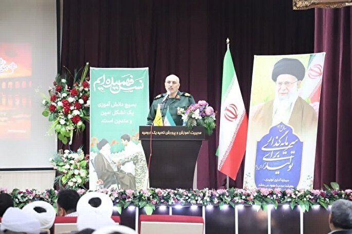 معلمان برای تربیت نسل در تراز انقلاب تلاش کنند